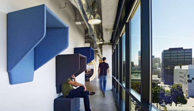 Akustik Telefon görüşme kabini