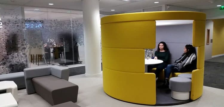 Akustik toplantı modülü